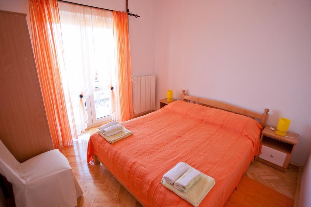 Apartments Marinic Primosten Room photo